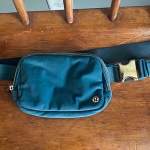 lululemon athletica Deep Teal Belt Bag